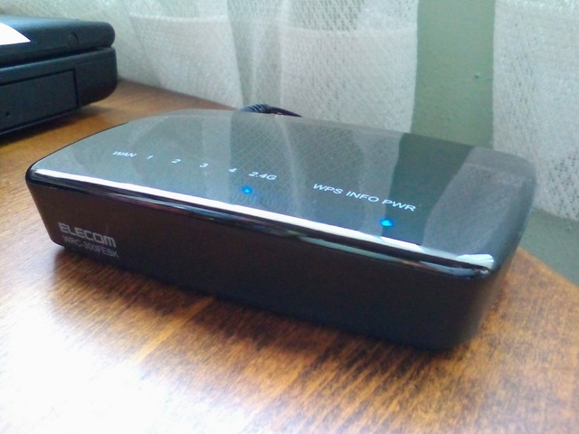 エレコム WiFi 無線LAN 中継器 11n/g/b 300Mbps ACアダプタ接続モデル WRC-300FEBK-R